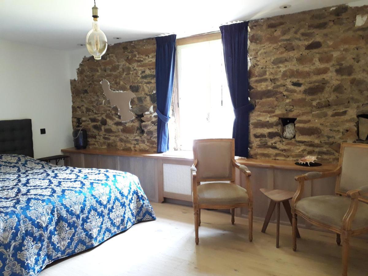 Le Vieux Moulin Bed & Breakfast Goudelin Ngoại thất bức ảnh
