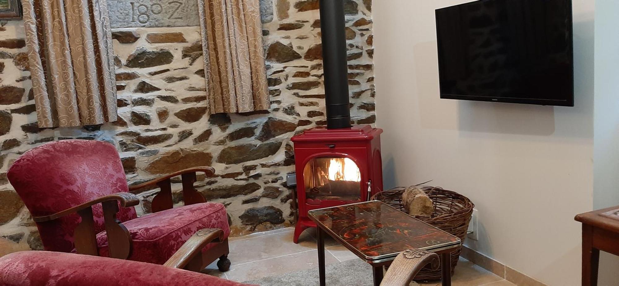 Le Vieux Moulin Bed & Breakfast Goudelin Phòng bức ảnh
