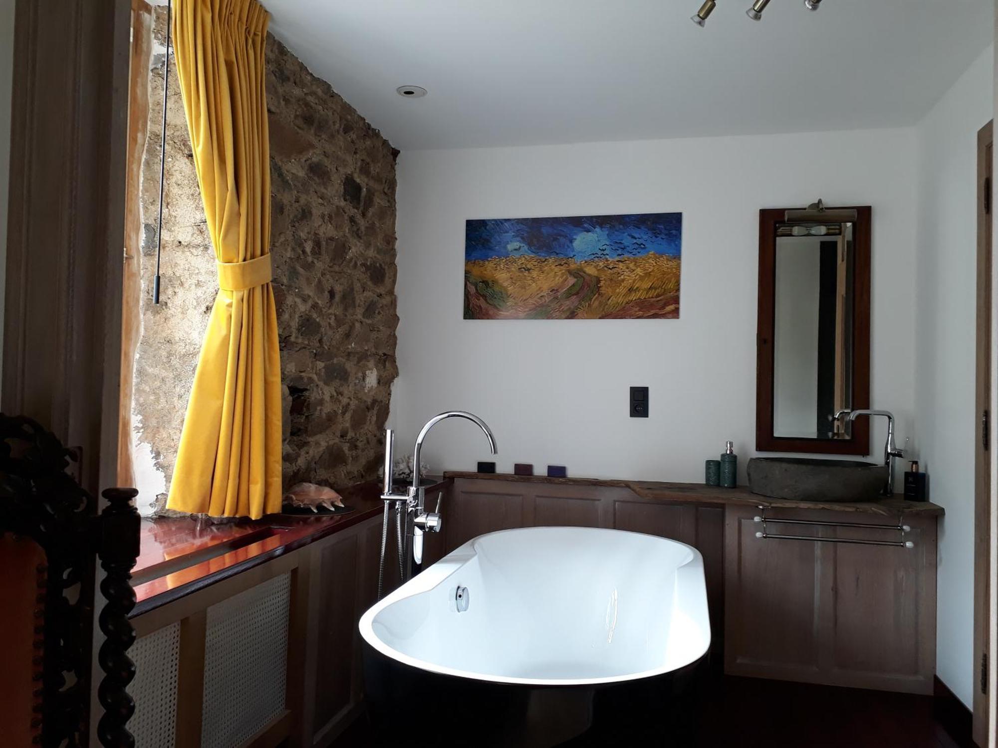 Le Vieux Moulin Bed & Breakfast Goudelin Phòng bức ảnh